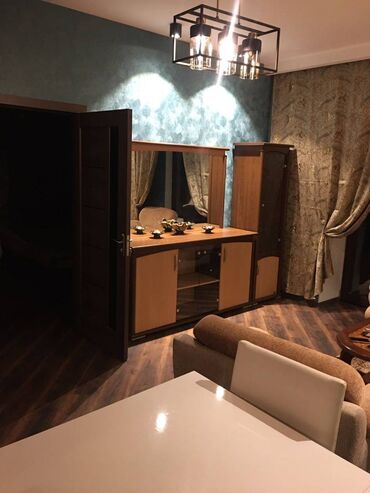 Uzunmüddətli kirayə mənzillər: Qrand heyatda menzil icareye verlir sahibindən. 900 MAN qiyməti - — 7