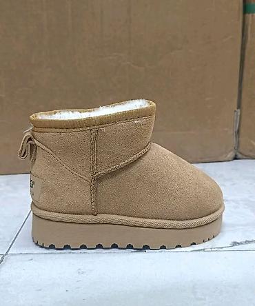 Ugg classic dečije čizme NOVO Novo Brojevi 25 do 36 fb Moja