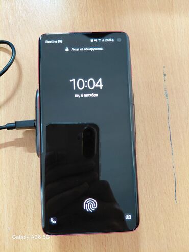 камера заднего: Samsung Galaxy S10, 128 ГБ, цвет - Красный, 1 SIM, 2 SIM