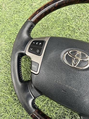 Детали салона: Руль Toyota 2010 г., Б/у, Оригинал, США — 2