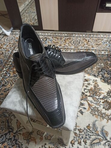 обувь новая: Туфли мужские stacy adams 46 размер,заказывали себе оказались большие