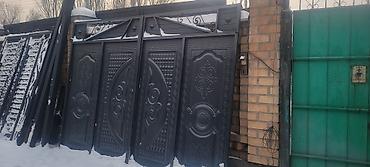 Распашные ворота: Кованые въездные ворота с калиткой - Материал: металл/ковка, сплошное — 46
