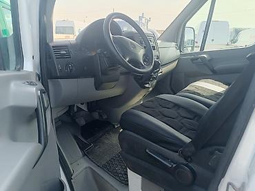 sprinter 2 2: Продается бортовой грузовик с двойной кабиной. Основные особенности — 3