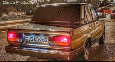 Su nəqliyyatı: VAZ 2107 sedan - Kuzov: 4 qapılı sedan, klassik kəskin xətlər, xrom