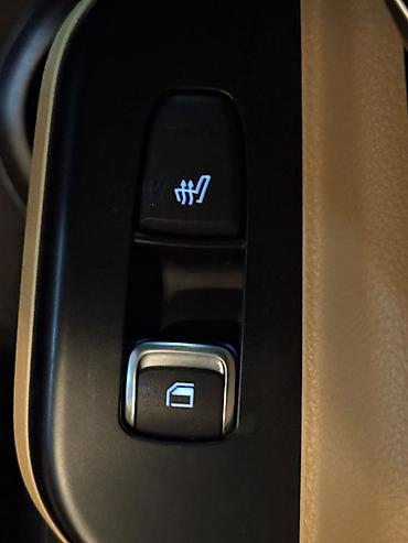 Kia: Kia Carnival: 2022 г., Минивэн — 34