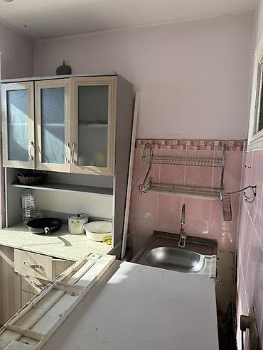 king house: Сдается 2‑комнатная квартира с балконом в г. Каракол: - Планировка — 3