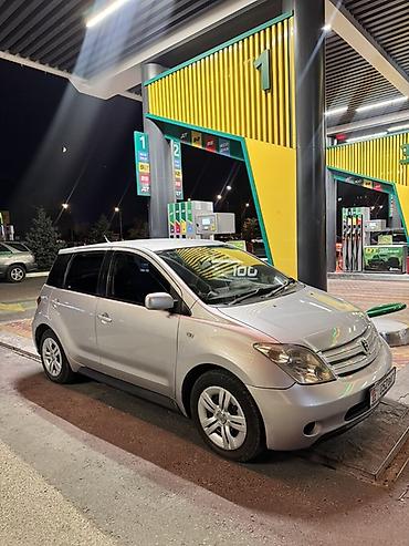 Транспорт: Toyota Ist: 2004 г., 1.3 л, Автомат, Бензин, Хэтчбэк — 1
