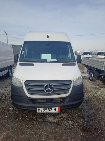 Легкий грузовой транспорт: Легкий грузовик, Mercedes-Benz, Стандарт, 2 т, Б/у at lalafo.kg — 1 Легкий грузовой транспорт: Легкий грузовик, Mercedes-Benz, Стандарт, 2 т, Б/у — 1