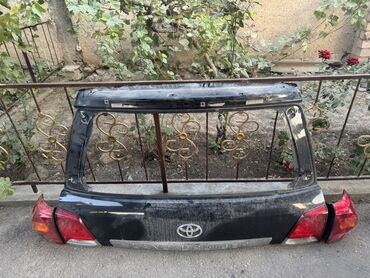 купить кожаные сиденья для авто бу: Крышка багажника для Toyota Land Cruiser 200 (LC200). Особенности: -