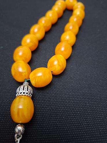 Sarı kəhrəba rəngli təsbeh - Material: Şabalıdı-sarı tonlarda, damarlı