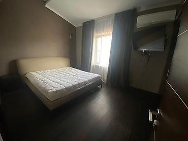 Долгосрочная аренда домов: 350 м², 5 комнат, Парковка, Амбарная, Утепленный — 24