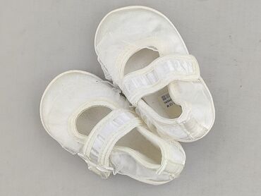 letnia sukienka do chrztu: Baby shoes, 15 and less, condition - Perfect