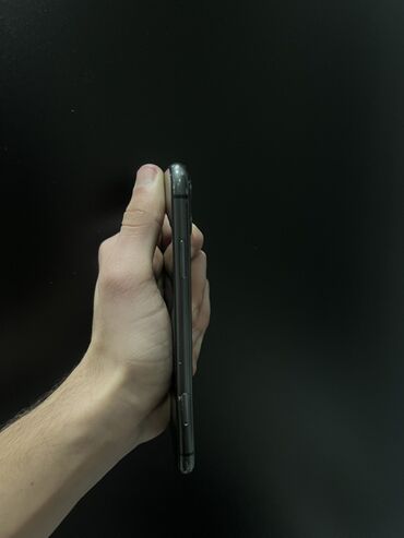 Apple iPhone: IPhone 11, 64 GB, Qara, Barmaq izi, Simsiz şarj, Face ID — 3