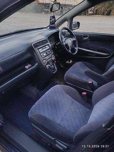 dodge challenge: Honda Stream: 2001 г., 2 л, Автомат, Бензин — 5