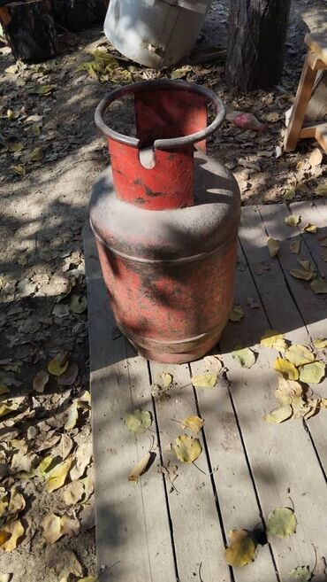 железная печь для дома: Баллон для сжиженного газа (пропан-бутан). - Материал: сталь, окраска