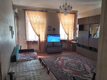 долгосрочные квартиры: Bakı, Bakıxanov qəs., 4 otaqlı, Köhnə tikili, m. Neftçilər, 94 kv. m