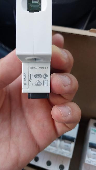 12 volt 220: Schneider Electric Elektrik avtomat, 1 faza, 220 Vt, Ödənişli quraşdırma, Kredit yoxdur, Zəmanətli, Ünvandan götürmə, Pulsuz çatdırılma, Ödənişli çatdırılma — 4