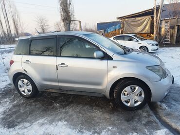 Toyota: Toyota ist: 2002 г., 1.5 л, Автомат, Бензин, Хэтчбэк — 3