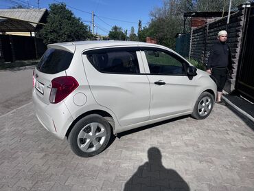 машина в лизинг бишкек: Chevrolet Spark: 2015 г., 1 л, Вариатор, Бензин, Хетчбек