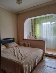 цены на недвижимость в бишкеке 2023: 3 бөлмө, 62 кв. м, 105-серия, 4 кабат, Евроремонт