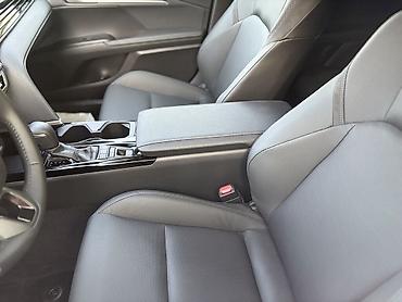 byd e2 2025: Toyota Camry: 2026 г., 2.5 л, Автомат, Гибрид, Седан — 6