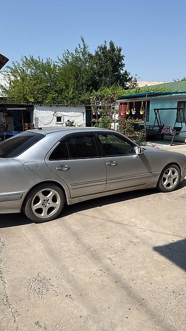 mers 212: Mercedes-Benz E-Class: 2001 г., 2.4 л, Автомат, Бензин, Седан — 3
