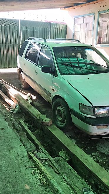 Mitsubishi: Mitsubishi Space Wagon: 1993 г., Механика, Универсал — 2