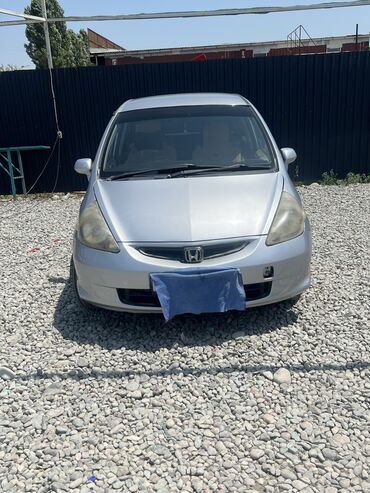 купить запчасти опель омега б: Honda Fit: 2002 г., 1.3 л, Автомат, Бензин, Хетчбек