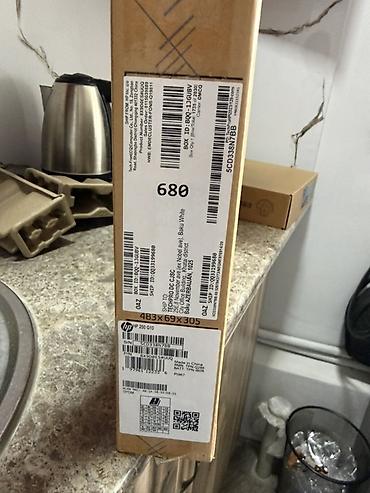adapter hp: HP 250 G10 noutbuk 8/256 İşlənmiyib pakovkadır. Ai5 Texniki — 3