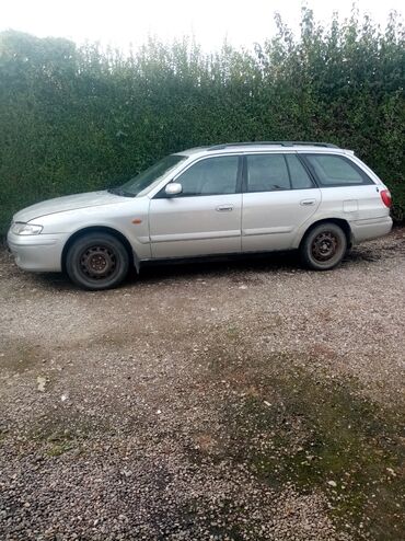 Automobili: Mazda 626: 2 l. | 2002 г. | Hečbek