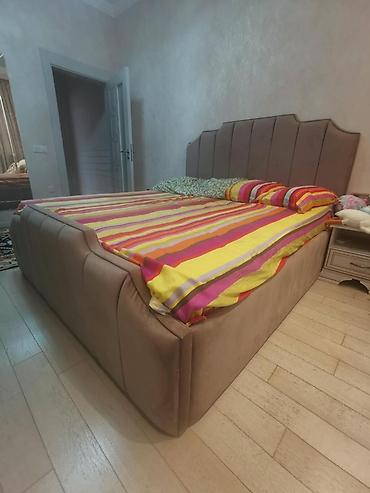 Çarpayılar: Lüks yumşaq başlıq və çərçivəyə malik iki nəfərlik çarpayı - Ölçü — 3