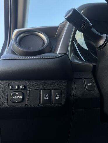 Toyota: Toyota RAV4: 2017 г., 2.5 л, Вариатор, Гибрид, Кроссовер — 26