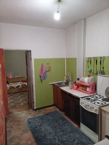 снять квартиру без риэлтора: 3 комнаты, 60 м², Индивидуалка, 2 этаж, Косметический ремонт