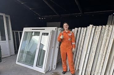 Готовое пластиковое окно, Тип окна: Балконные, Декоративные особенности: Фрамуга, Без установки, Без рассрочки at lalafo.kg Готовое пластиковое окно, Тип окна: Балконные, Декоративные особенности: Фрамуга, Без установки, Без рассрочки