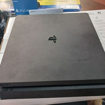 playstation 4 pro бишкек: Абсолютно новый были 3 штуки осталось только один. Игровой клуб хотел