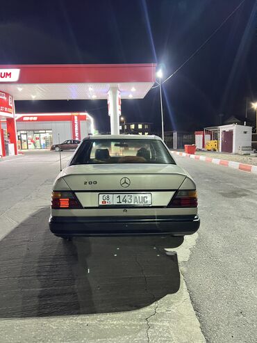 на мазда кронос: Mercedes-Benz W124: 1986 г., 2 л, Механика, Бензин, Седан