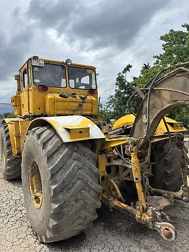 traktor radiatoru: K-700 “Kirovets” ağır sinif təkərli traktor - Güclü V12 dizel — 3