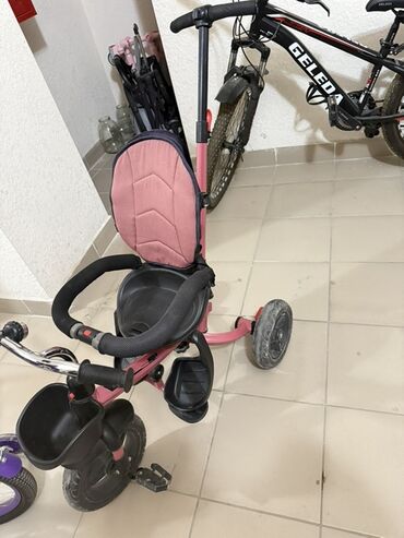 купить детский мотоцикл на аккумуляторе бу: Детский трехколесный велосипед-каталка с родительской ручкой