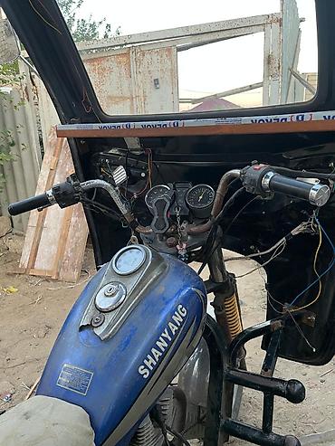dort teker motor: SHANYANG üçtəkərli yük motosikleti (kabinli) - Marka/model: Shanyang — 2