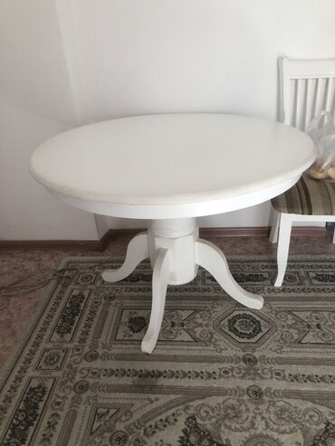 кухнный стол: Кухонный Стол, цвет - Белый, Б/у