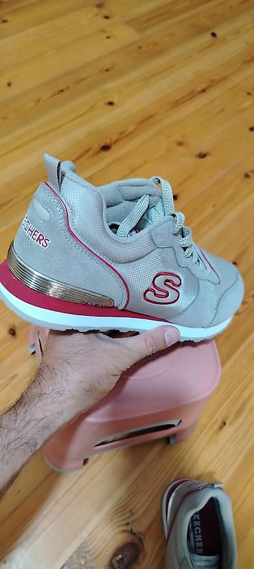 sport şalvarlar: Skechers kişi krosi - Model: SN 155287, rəng kodu: NAT - Ölçü: EUR 41 — 2