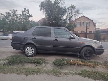 golf vento: Volkswagen