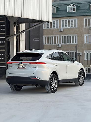 step 2: Toyota Venza: 2021 г., 2.5 л, Автомат, Гибрид, Кроссовер — 4