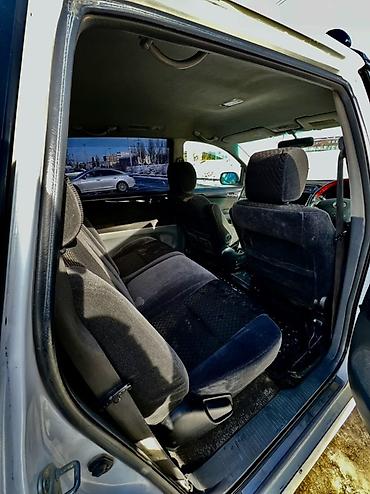 Toyota: Toyota Ipsum: 2003 г., 2.4 л, Автомат, Бензин, Минивэн — 8