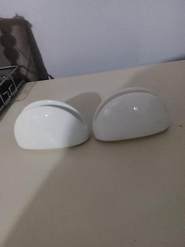 diski mala: Salfetka qabı biri 2 manat Təsvir: - Rəng: ağ - Material: möhkəm — 2