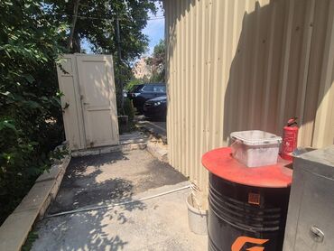 Kommersiya daşınmaz əmlakının satışı: Ekskluziv qiymətə çox əlverişli yerdə dəyərindən çox ucuz hazır — 17