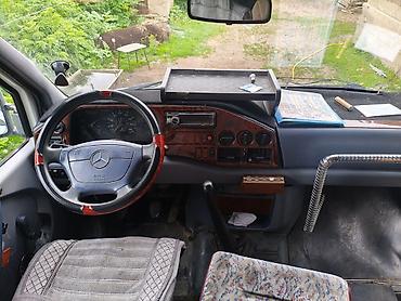 Унаа: Mercedes-Benz Спринтер: 1999 г., 2.9 л, Кол менен иштөөчү, Дизель, Бус — 3