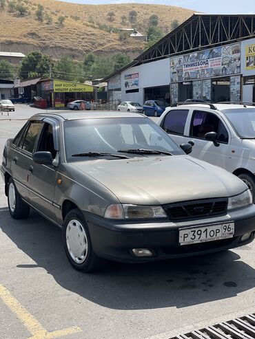 Daewoo: Daewoo Nexia: 2004 г., 1.5 л, Механика, Бензин, Седан