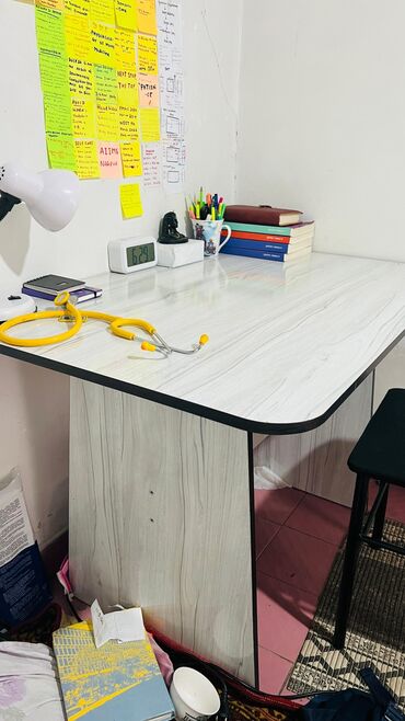 мебель офисная: Офисный Стол, цвет - Белый, Новый