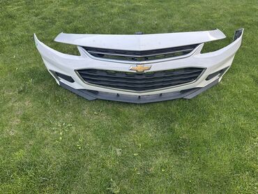 малибу 2: Передний Бампер Chevrolet 2018 г., Новый, цвет - Белый, Оригинал